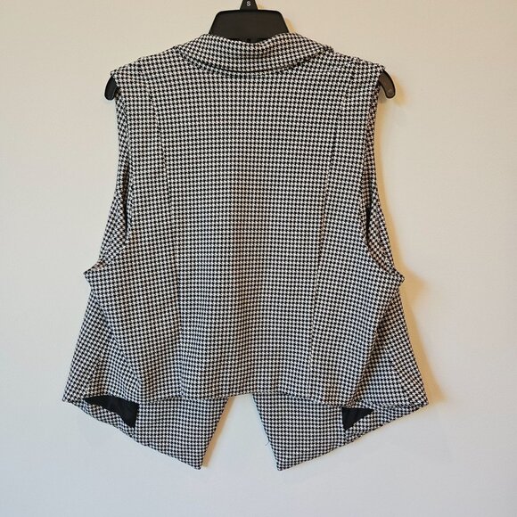 Torrid Studio Ponte Buttoned Tailored Suit Vest Houndstooth Blk/Wht Size 3 - Picture 5 of 7